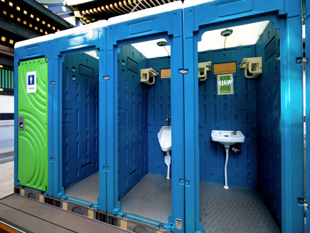 Best Portable restroom trailer rental  in Old Saybrook Center, CT